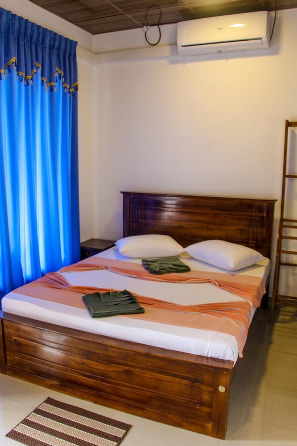 Adventure Base Camp Hotel Kitulgala Buitenkant foto