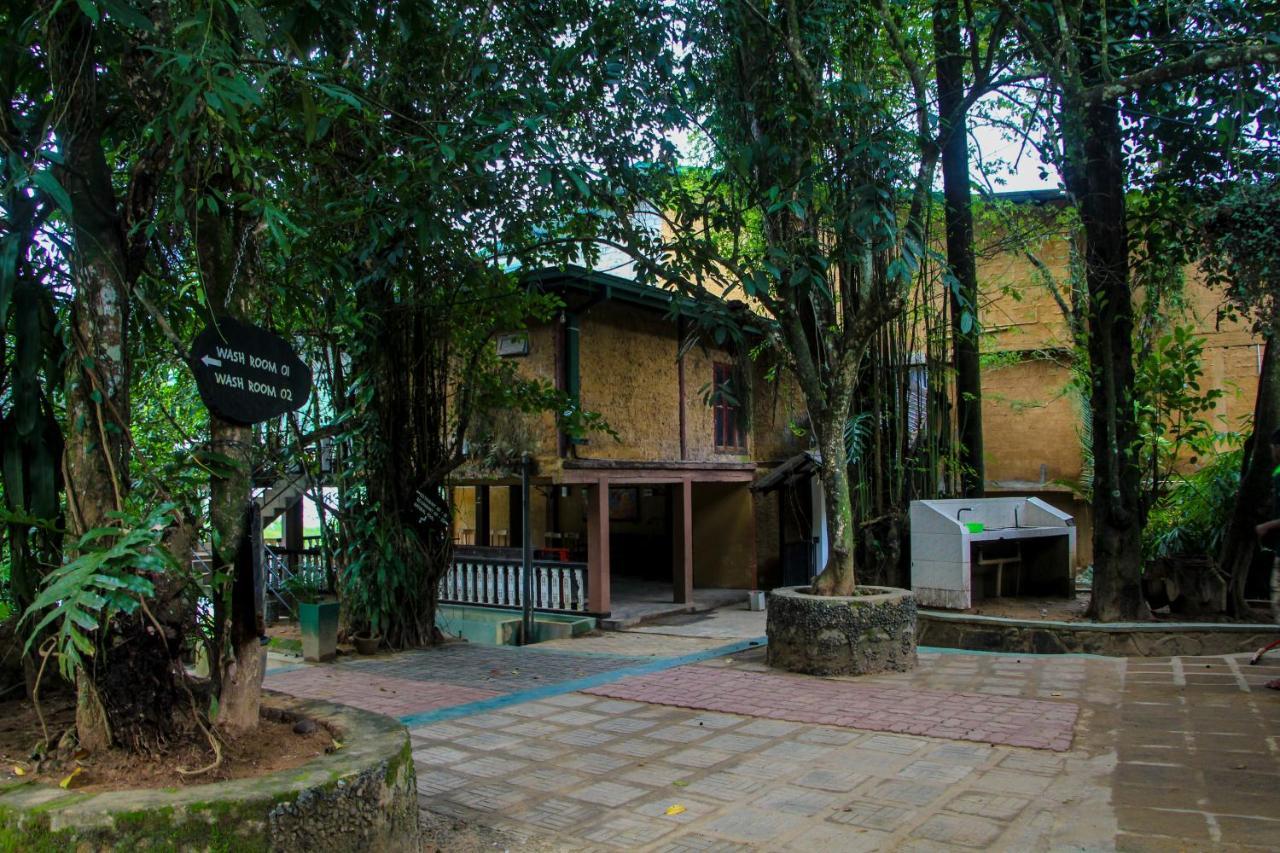 Adventure Base Camp Hotel Kitulgala Buitenkant foto
